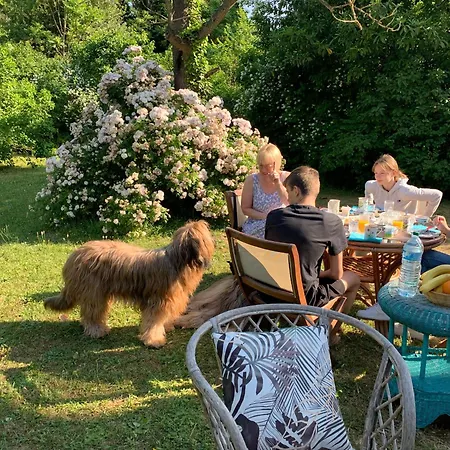 Domaine De Ris Πανσιόν