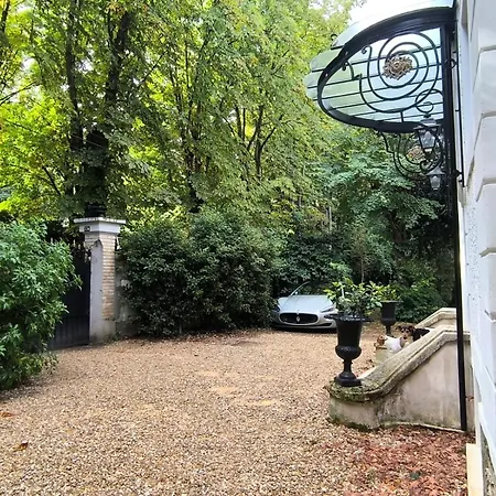 Domaine De Ris 3*